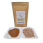 Preview: Siegtal Slippery Elm Bark Amerikanische Rotulme Pulver lose auf einem Teller mit Verkaufspackung