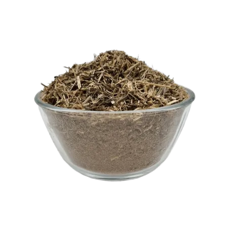 Klebkraut geschnitten für Pferde in einem Schälchen