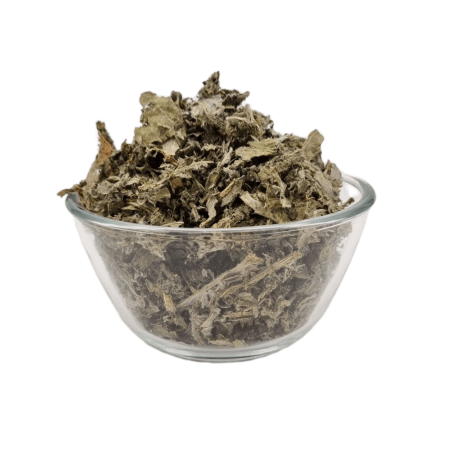 Artischockenblätter geschnitten für Pferde in einer Schale