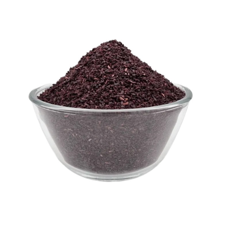 Aroniabeeren Trester geschnitten in einer Schale