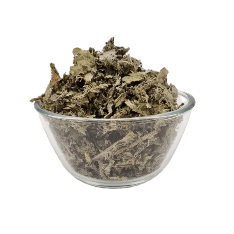 Artischockenblätter geschnitten für Pferde in einer Schale