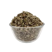 Siegtal Brombeerblätter entdornt geschnitten für Pferde in einer Schale